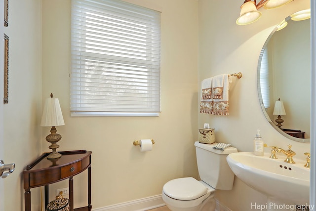 4 Shadow Creek Ct, Lake In The Hills, IL 60156 - bathroom featuring toilet and a sink