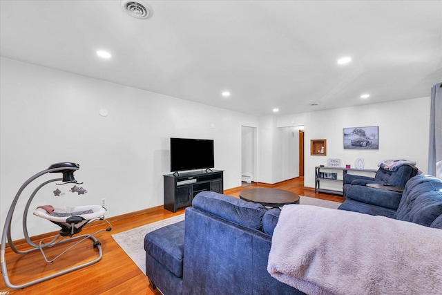 104 S Pine St, Buckley, IL 60918 - photo 9