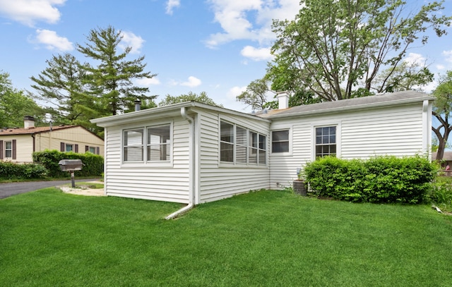 347 Hiawatha Dr, Buffalo Grove, IL 60089 - photo 14