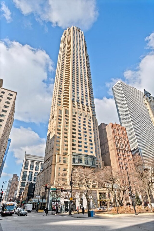 800 N Michigan Ave Unit 63Ph, Chicago, IL 60611 - photo 1