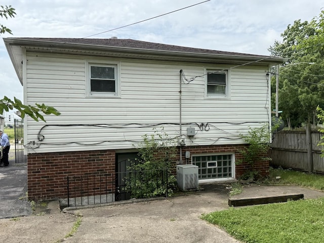 2352 W 157th Pl, Markham, IL 60426 - photo 2