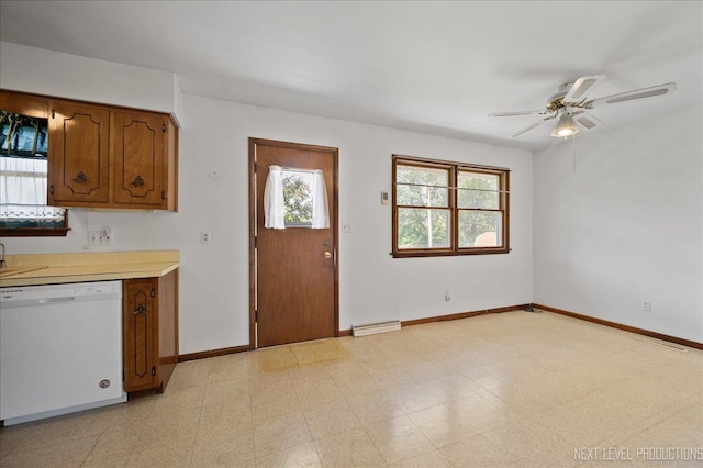 215 E Parker St, Gardner, IL 60424 - photo 4