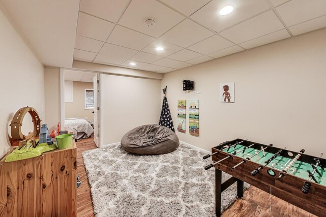 1604 Park Point, Ridge Point, Park Ridge, IL 60068 - living area featuring wood finished floors, recessed lighting, and a drop ceiling