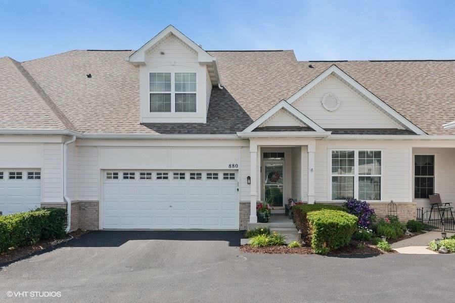 880 Skyline Dr, Batavia, IL 60510 - photo 1