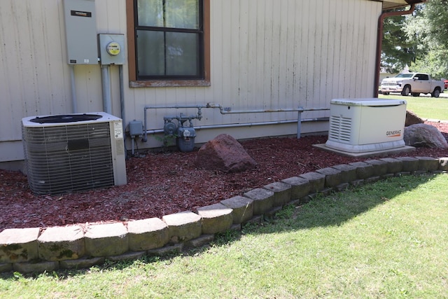 402 S Main St, New Bedford, IL 61346 - photo 28