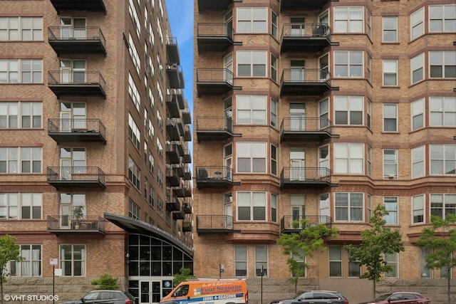 500 S Clinton St Unit 517, Chicago, IL 60607 - view of apartment building / complex
