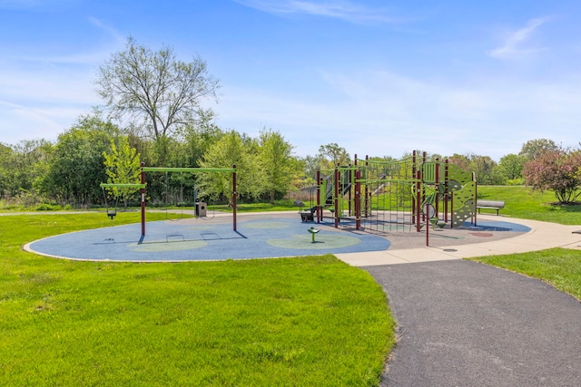 27W120 Timber Creek Dr, Winfield, IL 60190 - view of community featuring a yard