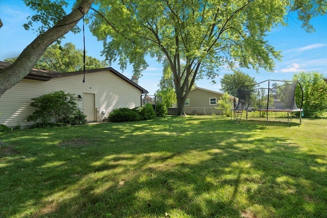 1514 N N Ave, Mchenry, IL 60050 - view of yard featuring a trampoline