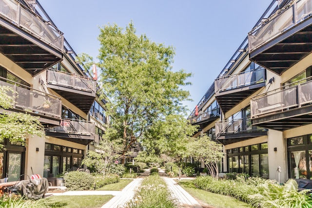 1070 W 15th St Unit 105, Chicago, IL 60608 - view of community