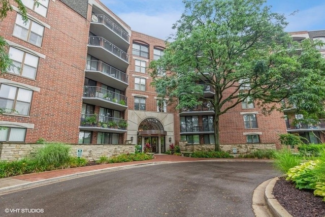 511 Aurora Ave Unit 405, Naperville, IL 60540 - view of apartment building / complex