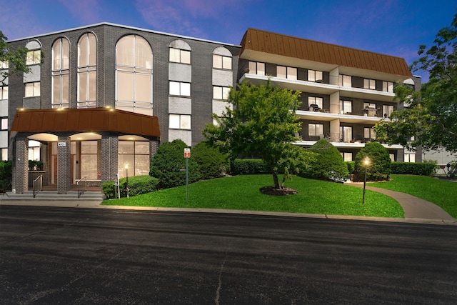 4900 Foster St Unit 410, Skokie, IL 60077 - view of building exterior