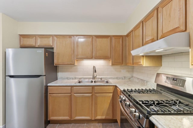 9250 Noel Ave Unit 205E, Des Plaines, IL 60016 - kitchen featuring stainless steel appliances, under cabinet range hood, and light countertops