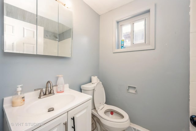 1147 E 91st St, Chicago, IL 60638 - bathroom featuring vanity and toilet