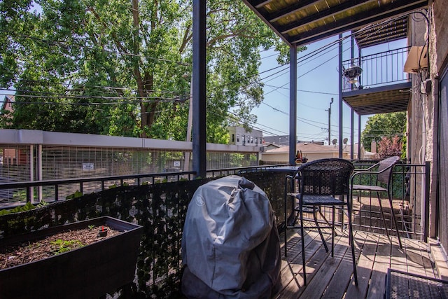 633 E Bowen Ave Unit 1E, Chicago, IL 60653 - deck featuring area for grilling