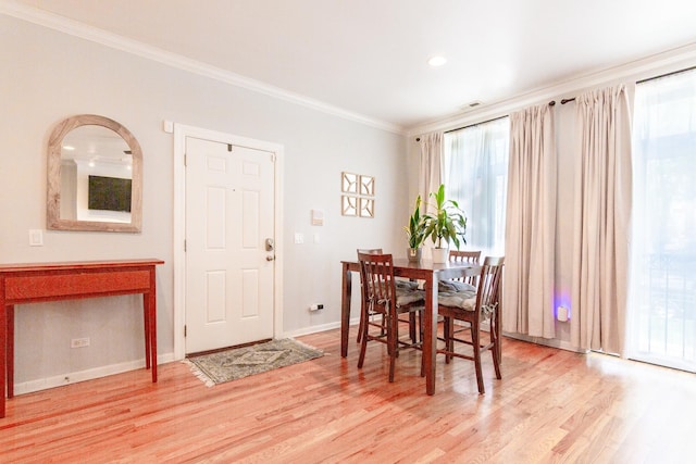 633 E Bowen Ave Unit 1E, Chicago, IL 60653 - dining space with ornamental molding, light wood-type flooring, and recessed lighting