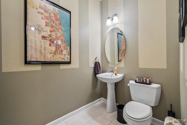 225 N Columbus Dr Unit 6808, Chicago, IL 60601 - bathroom featuring baseboards and tile patterned floors