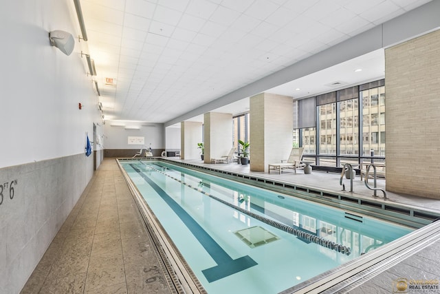 225 N Columbus Dr Unit 6808, Chicago, IL 60601 - view of indoor community pool