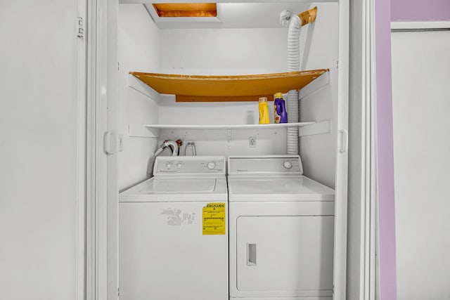 1746 Sessions Walk Unit 1746, Hoffman Estates, IL 60169 - washroom with washer and clothes dryer
