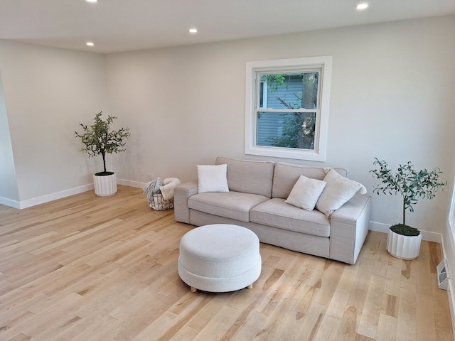 5841 Sunrise Ave, Clarendon Hills, IL 60514 - living area featuring light wood finished floors and recessed lighting