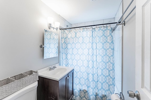 189 Westwood Dr, Park Forest, IL 60466 - full bath featuring vanity and a shower with shower curtain