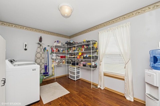 2930 Plumrose Ln, Mchenry, IL 60050 - laundry area featuring wood finished floors and independent washer and dryer