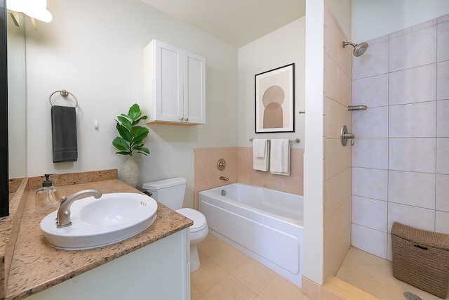 915 S Oak Park Ave Unit 1B, Oak Park, IL 60304 - full bath featuring vanity, a bath, a tile shower, and tile patterned floors