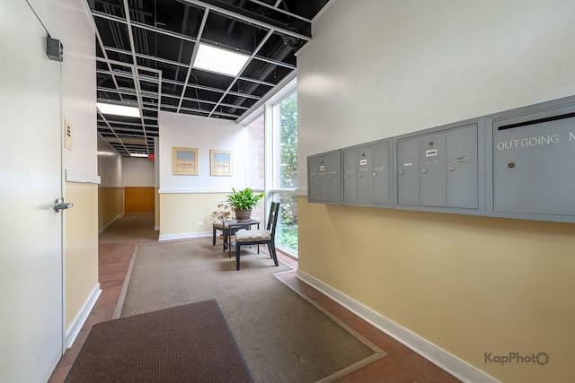 915 S Oak Park Ave Unit 1B, Oak Park, IL 60304 - hall with a towering ceiling and mail area