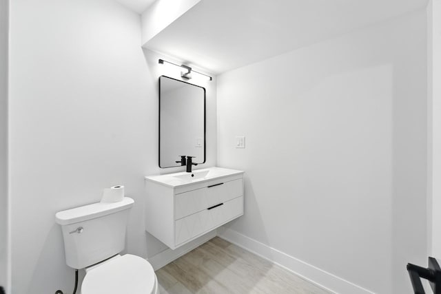 4630 N Kasson Ave, Chicago, IL 60630 - bathroom featuring vanity and wood finished floors
