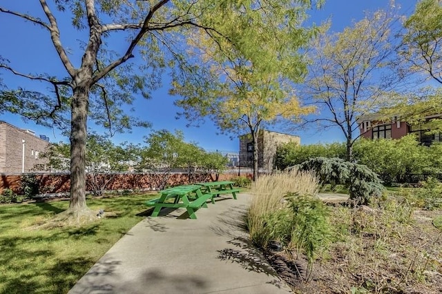 3232 N Halsted St Unit D412, Chicago, IL 60657 - view of property's community