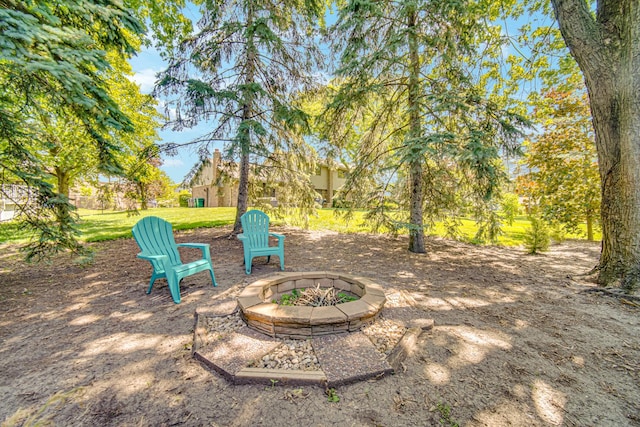 8353 Arrowhead Ln, Orland Park, IL 60462 - view of yard with a fire pit