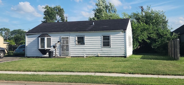 1609 Marlboro Ln, Crest Hill, IL 60403 - bungalow with an outdoor structure