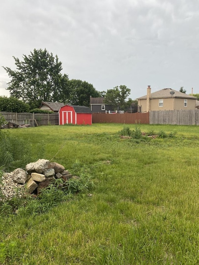 17212 Cottage Ct, Tinley Park, IL 60487 - view of yard featuring a storage unit