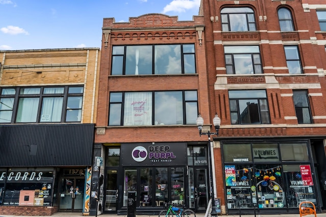 1375 N Milwaukee Ave Unit 3F, Chicago, IL 60622 - view of commercial location