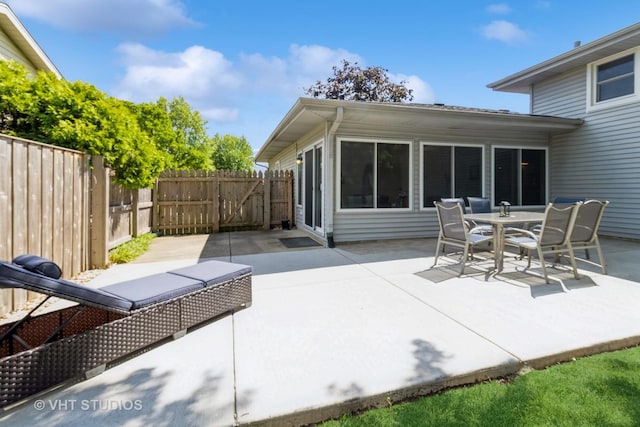 1942 Trail Ridge St, Arlington Heights, IL 60004 - view of patio with a gate