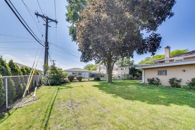 7203 W Lill St, Niles, IL 60714 - view of fenced backyard