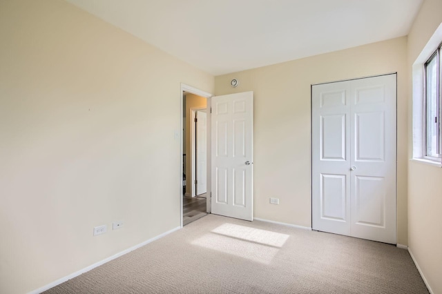 4723 Lee Ct, Richton Park, IL 60471 - unfurnished bedroom featuring carpet flooring and a closet