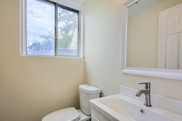 4723 Lee Ct, Richton Park, IL 60471 - bathroom featuring toilet and vanity