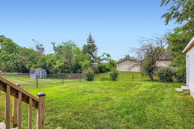 4723 Lee Ct, Richton Park, IL 60471 - fenced backyard featuring a shed