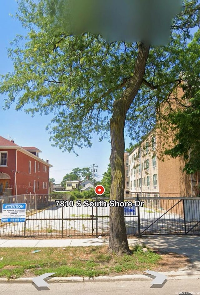 7810 S S Shore Dr, Chicago, IL 60649