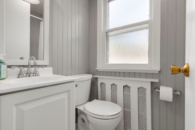 3838 Johnson Ave, Western Springs, IL 60558 - full bath featuring healthy amount of natural light and vanity
