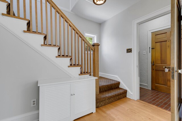 3838 Johnson Ave, Western Springs, IL 60558 - foyer entrance featuring stairway and light wood-style flooring