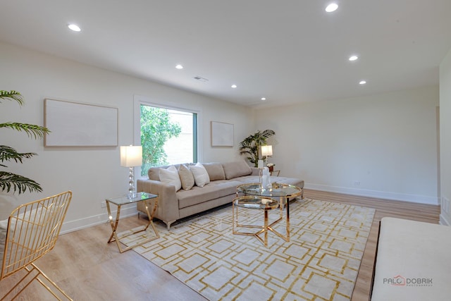 1729 N Mitchell Ave, Arlington Heights, IL 60004 - living room with light wood-style floors and recessed lighting
