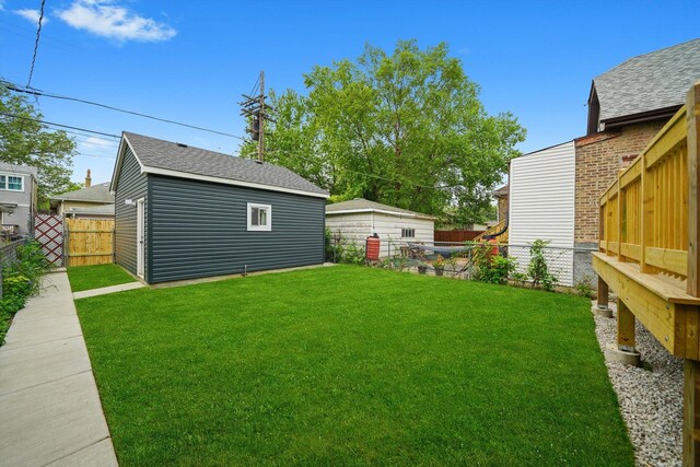 5426 N Bernard St, Chicago, IL 60625 - fenced backyard featuring an outdoor structure