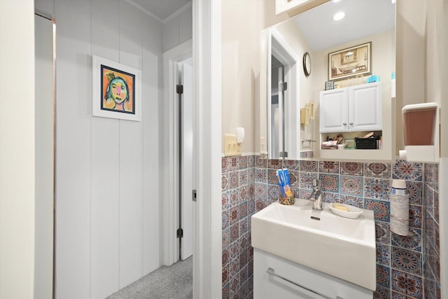 14848 Keystone Ave, Midlothian, IL 60445 - bathroom with vanity and tile walls