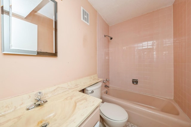 5471 S Hyde Park Blvd Unit 16Ab, Chicago, IL 60615 - bathroom featuring vanity, bathtub / shower combination, and a textured ceiling