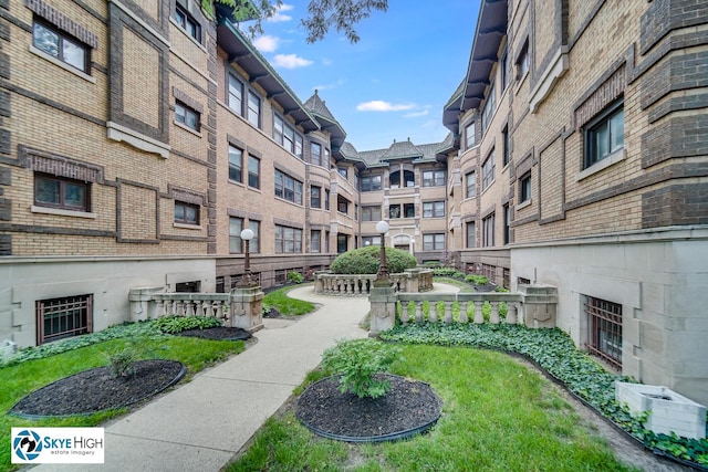 945 E Hyde Park Blvd Unit 2, Chicago, IL 60615 - view of community