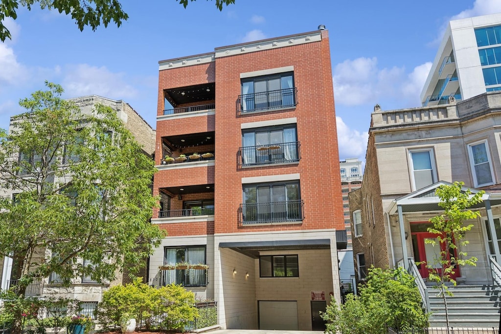 830 W Bradley Pl Unit 2S, Chicago, IL 60613 - view of building exterior