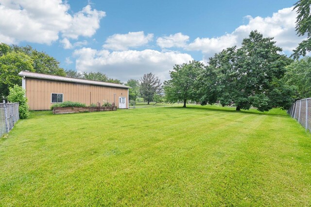 42280 N Center St, Antioch, IL 60002 - view of yard