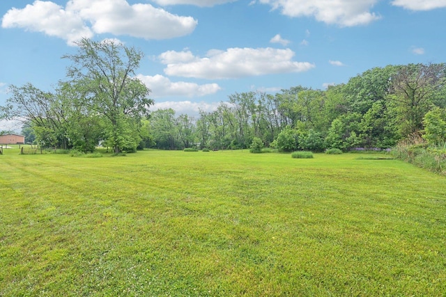 42280 N Center St, Antioch, IL 60002 - view of green lawn
