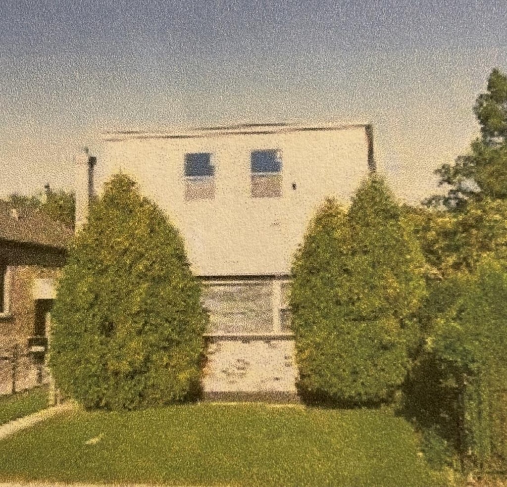 9215 S Ellis Ave, Chicago, IL 60619 - photo 1